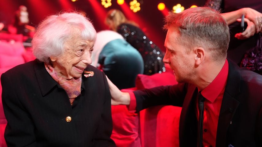 Margot Friedländer und Oliver Pocher im Dezember 2023