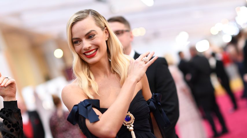 Seltene Aufnahmen: Hier knutscht Margot Robbie mit Mann rum