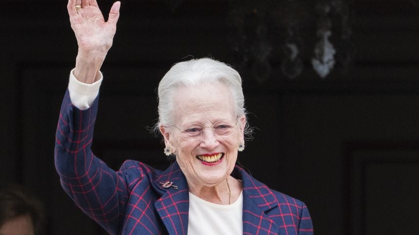 Margrethe II feiert ihren 86. Geburtstag in Fredensborg mit Dackel Tilia