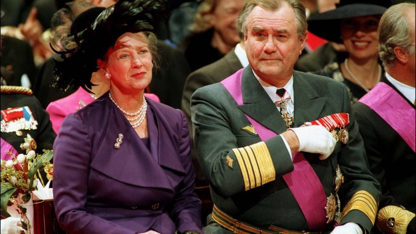 Margrethe und Henrik von Dänemark bei der Hochzeit von Prinz Philippe und Mathilde in der Kathedrale St. Michael und St. Gudula, Brüssel