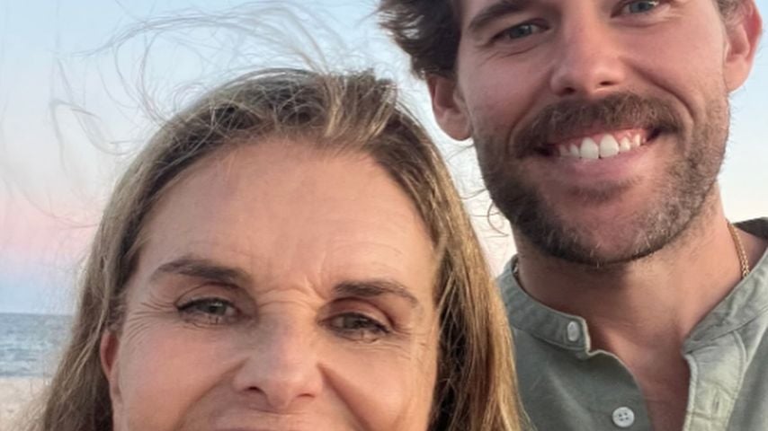 Maria Shriver posiert mit ihrem Sohn Christopher