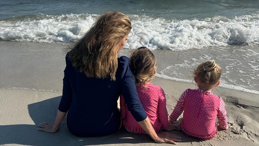Maria Shriver mit ihren beiden Enkeltöchtern