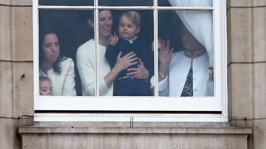 Seit wann so ängstlich? Prinz George ungewohnt schüchtern