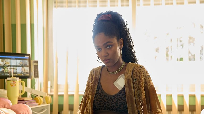 Mariama Jobe als Nora in "Club der roten Bänder  – Die neue Generation"
