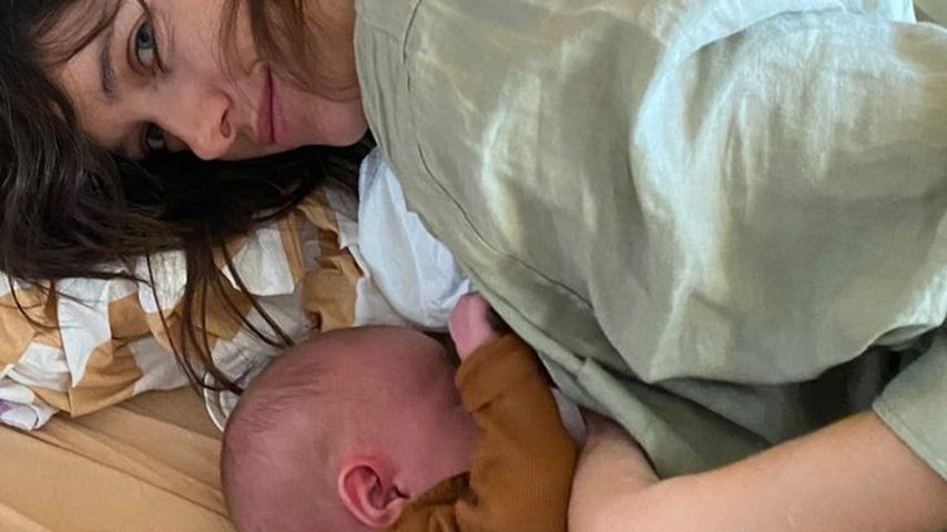 Marie Nasemann mit ihrem Baby