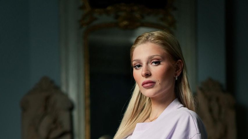 Marie Reim bekam wegen "Die Verräter" Hate-Nachrichten