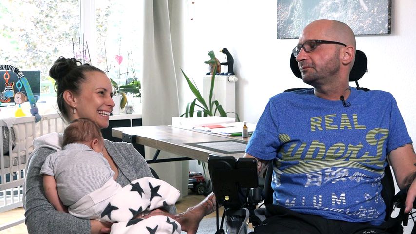 Marina und Oliver mit ihrem Sohn, "Hier & Jetzt"-Protagonisten