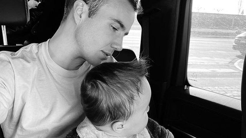 Vater-Sohn-Zeit: Mario Götze teilt süßes Foto mit Baby Rome