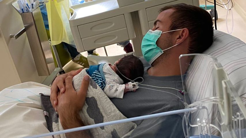 Mario Götze mit seinem Sohn Rome