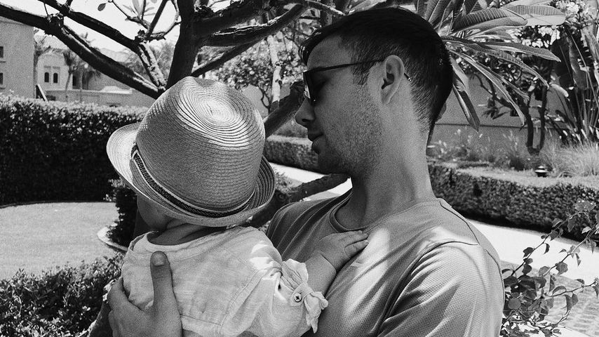 Mario Götze mit seinem Sohn Rome