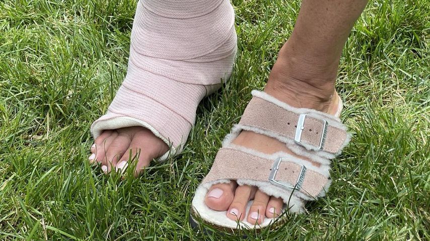 Mariska Hargitays gebrochener Knöchel im Juli 2021
