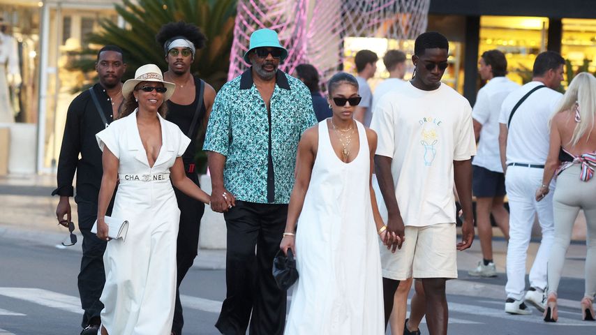 Marjorie Elaine Harvey, Steve Harvey, Lori Harvey und Damson Idris in Saint-Tropez