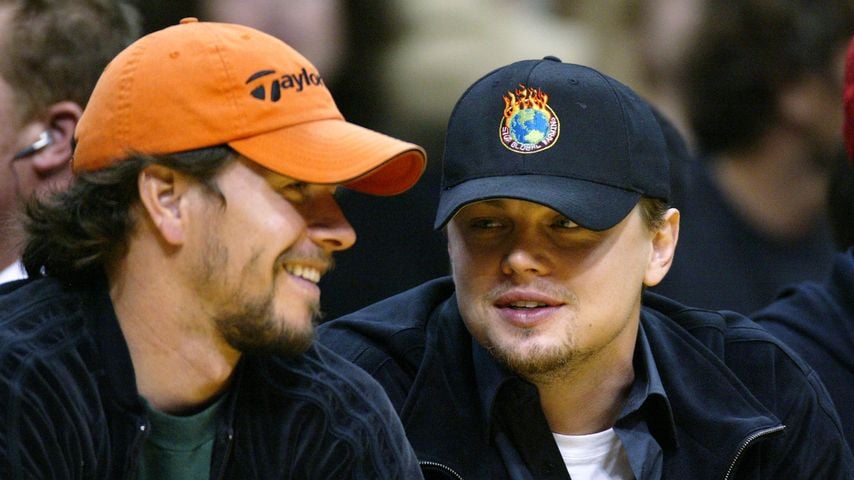 Mark Wahlberg und Leonardo DiCaprio im März 2004