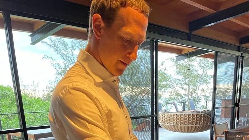 Mark Zuckerberg mit einer seiner Töchter