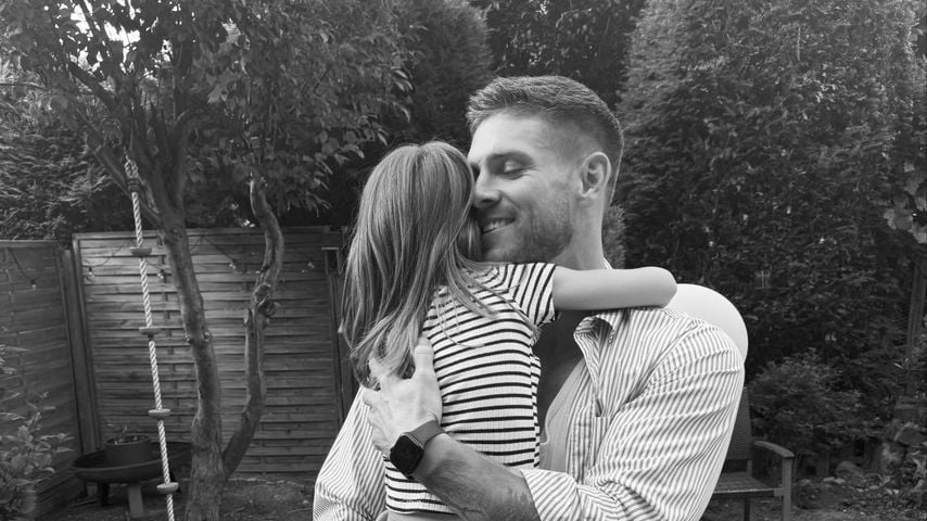 Ex-Bachelor Martin Braun mit seinem Kind, Juli 2025