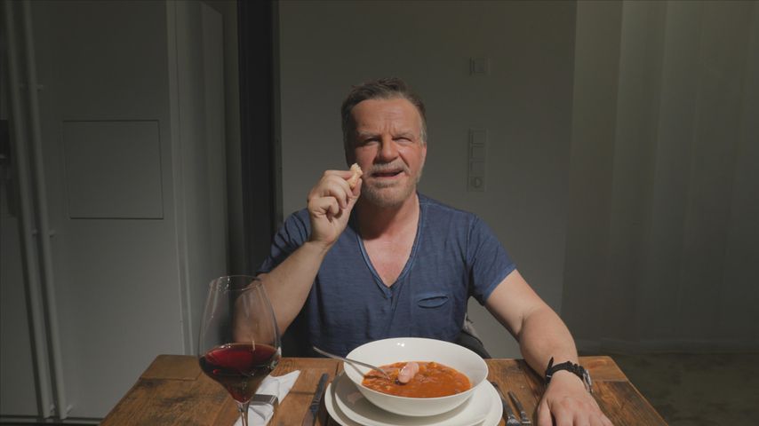 Martin Klempnow als Jenke von Wilmsdorff in "Binge Reloaded"