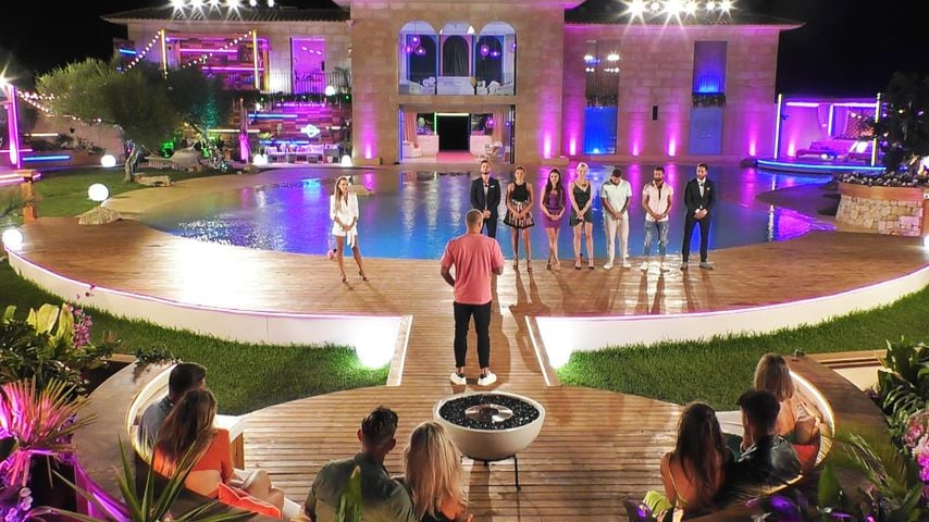 Martin verkündet die Entscheidung bei "Love Island"