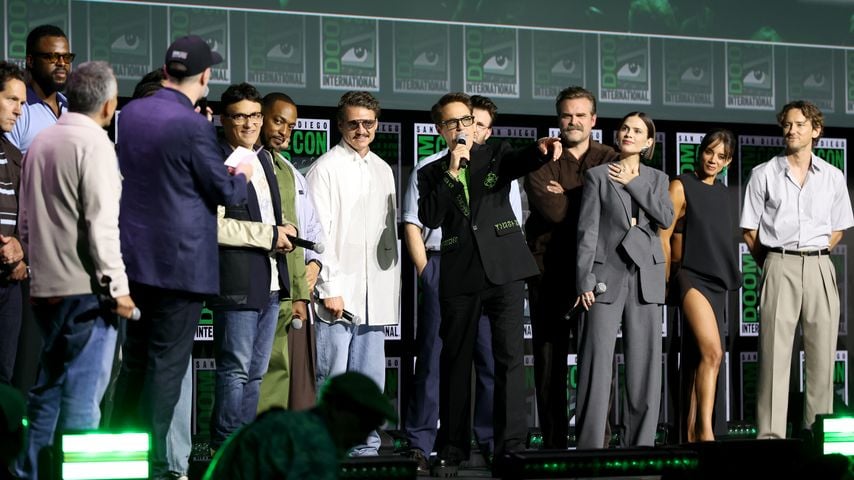 Marvel-Stars auf der Bühne beim Marvel Studios Panel auf der Comig-Con 2026 in San Diego