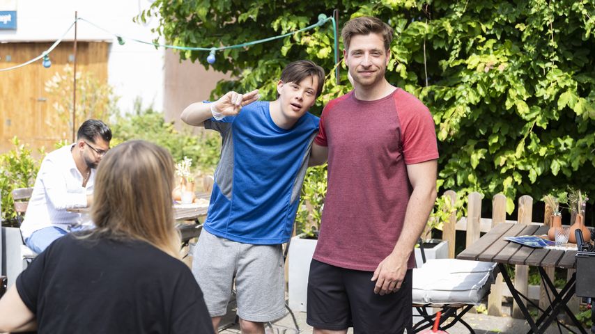 Marvin Kuhn (Fabian Moraw) und Yannick Ziegler (Dominik Flade) bei AWZ