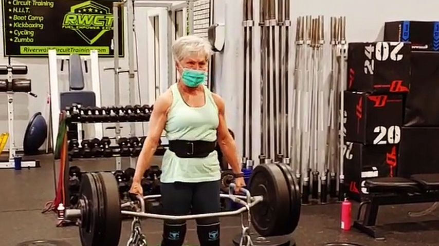 Mary Duffy im Fitnessstudio