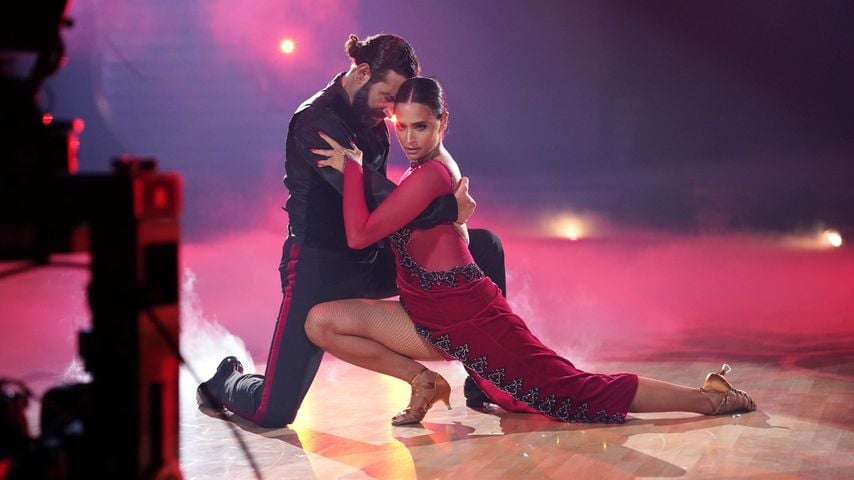 Massimo Sinató und Amira Pocher bei "Let's Dance"