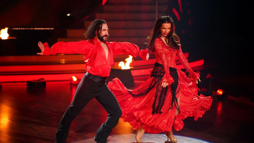 Massimo Sinató und Lili Paul-Roncalli bei "Let's Dance"
