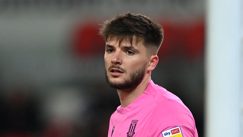 Montenegrinischer Torhüter Matija Sarkic gestorben (†26)