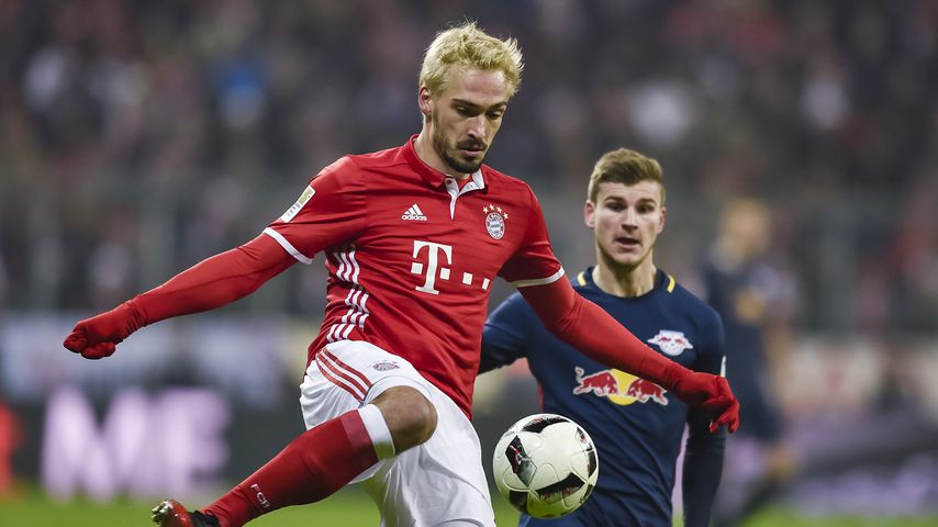 Haariges Eigentor? FCB-Star Mats Hummels plötzlich blond!