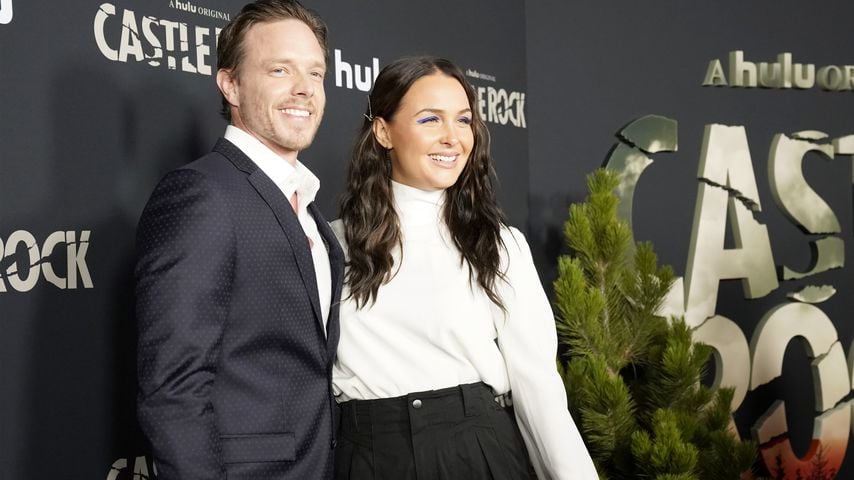 Matthew Alan und Camilla Luddington bei einer Premiere