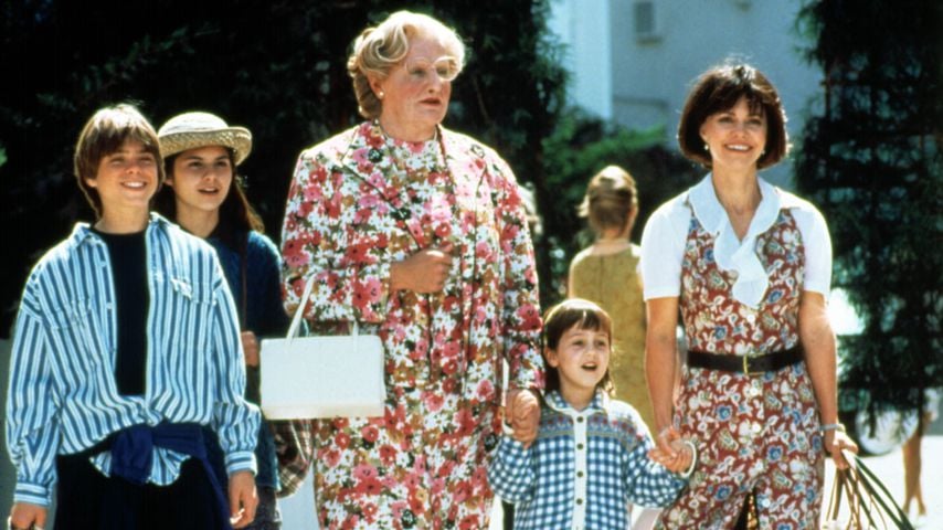 Matthew Lawrence, Lisa Jakub, Robin Williams, Mara Wilson und Sally Field in "Mrs. Doubtfire"
