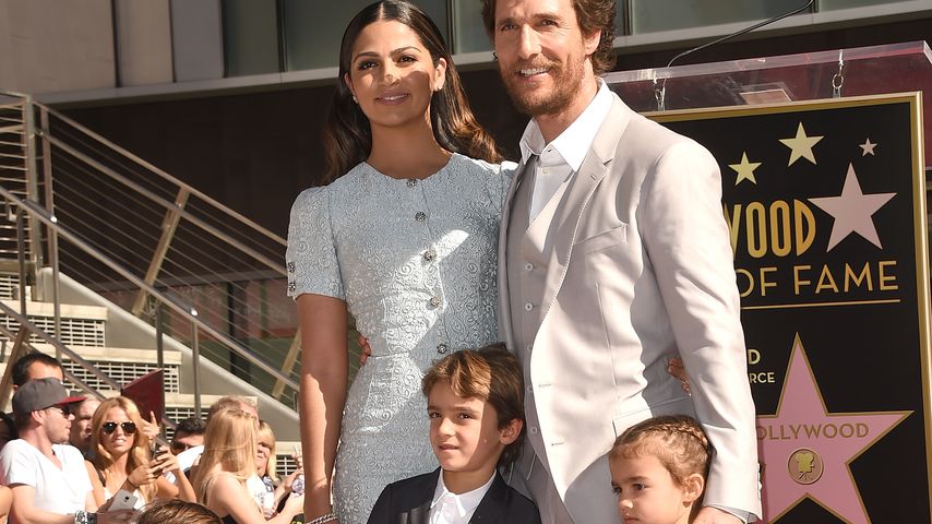 Matthew McConaughey, Schauspieler, mit Ehefrau Camila und seinen Kindern