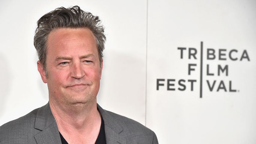 Komplett zerzaust: Matthew Perry sieht total verändert aus!