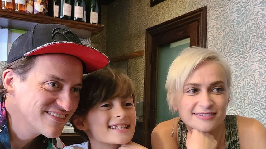Matthew und Halyna Hutchins mit ihrem Sohn