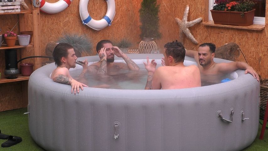 Matthias Höhn, Mike Heiter, Daniel Lopes und Max Kruse bei "Promi Big Brother", 2024