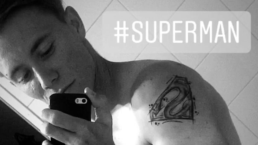 Matthias Nebel mit Superman-Tattoo