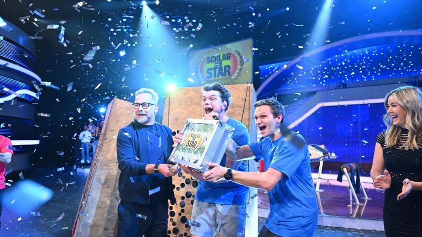 Matthias Opdenhövel und die "Schlag den Star"-Sieger Lutz van der Horst und Fabian Köster, November 2025