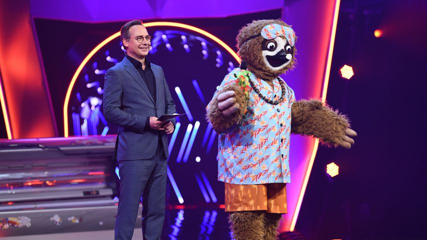 Matthias Opdenhövel und das Faultier bei "The Masked Singer"