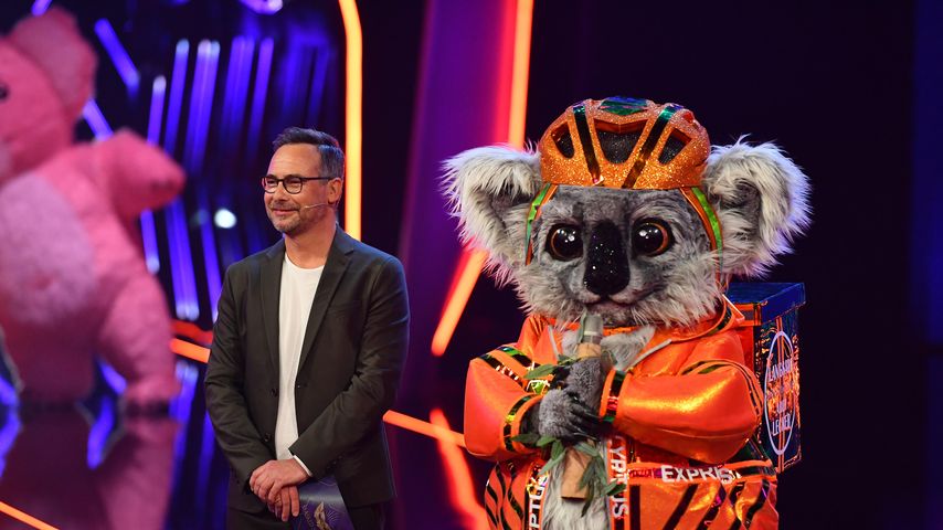 Matthias Opdenhövel und der Koala bei "The Masked Singer"