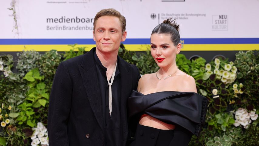 Matthias Schweighöfer und Ruby O. Fee im Juni 2022 in Berlin