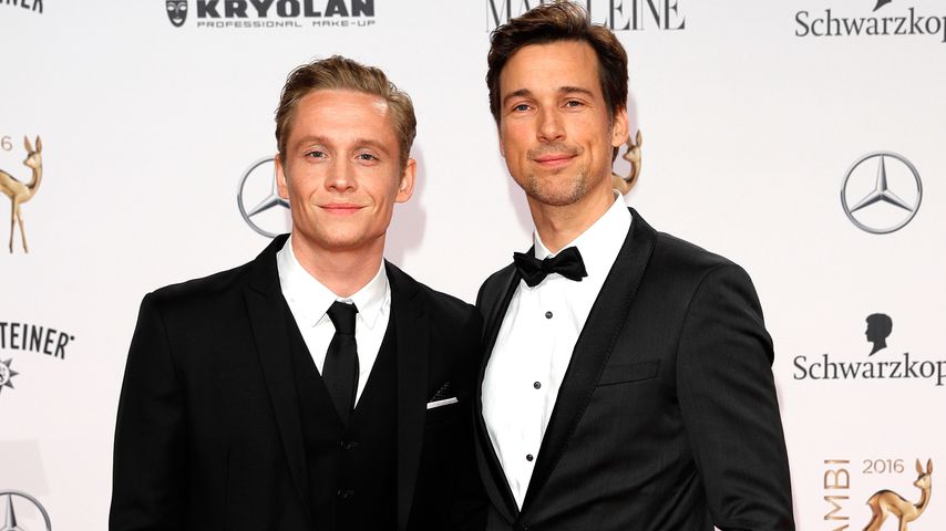 Ständig nackt: Vergleichen Matthias & Florian ihren Body?