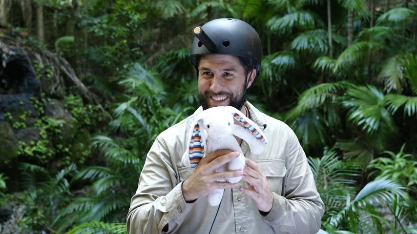 Maurice Dziwak mit Schnuffel im Dschungelcamp 2025