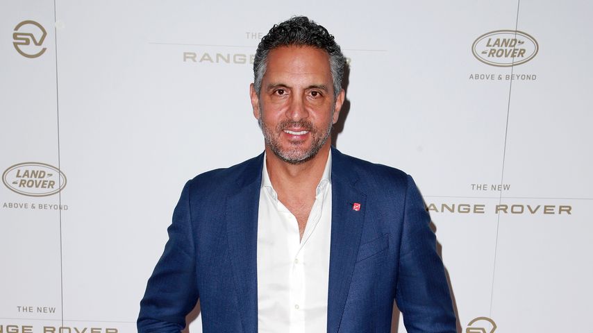 Mauricio Umansky zeigt sich flirty mit unbekannter Blondine