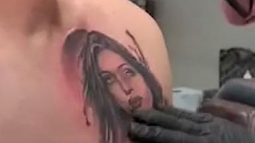 Max Kruses Tattoo vom Gesicht seiner Frau Dilara