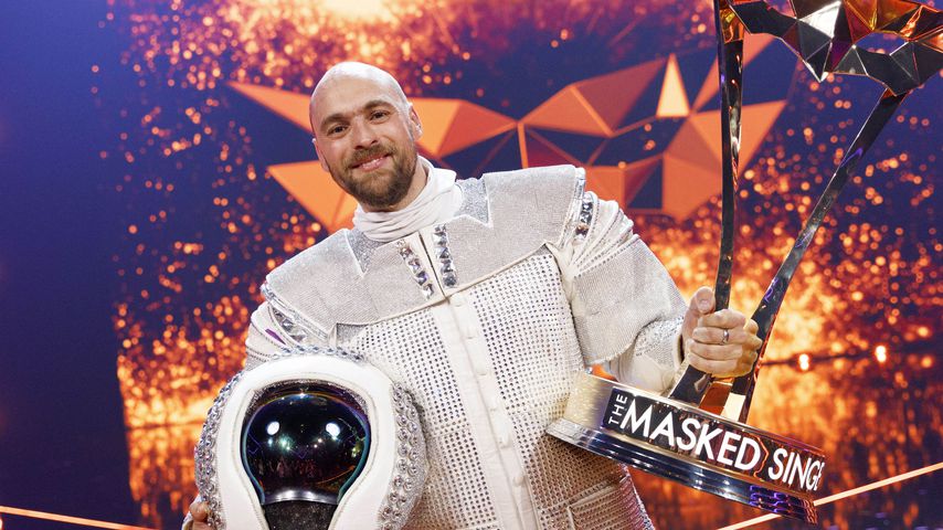 Als "Masked Singer"-Astronaut: Max Mutzke sang beim #FreeESC