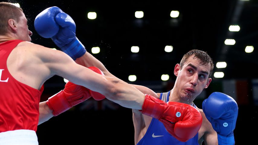 Maxim Dadashev (r.) in einem Kampf gegen Kazimierz Legowski, 2015