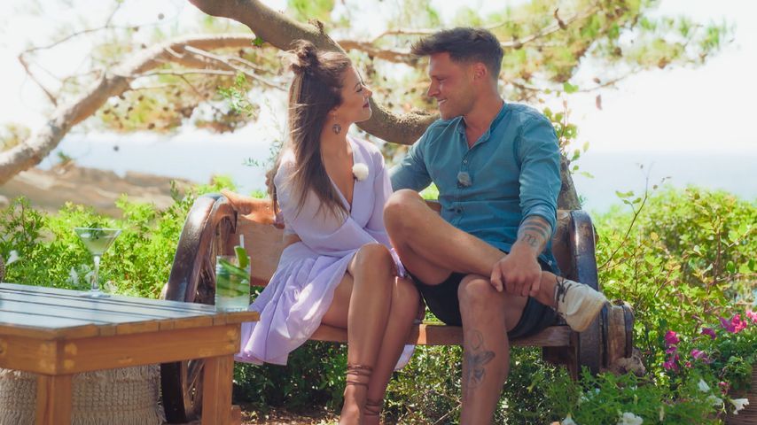 Nur noch drei: Bachelorette Maxime schmeißt Dominik raus