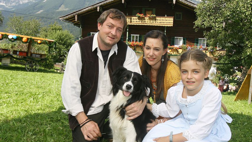 Maximilian Krückl, Annalena Duken und Ronja Forcher am Set von "Ruf der Berge 2"