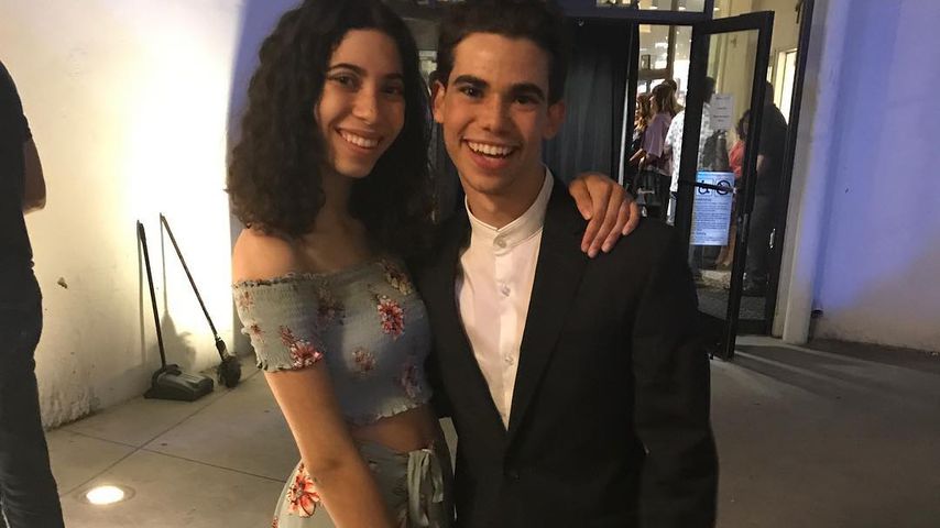 Cameron Boyce mit seiner Schwester Maya im Juli 2017