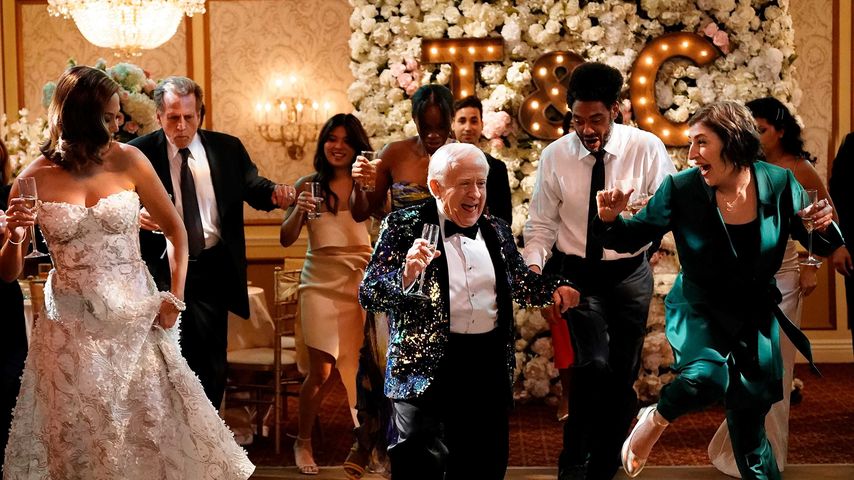 "Call Me Kat"-Stars Mayim Bialik, Leslie Jordan, Vanessa Lachey