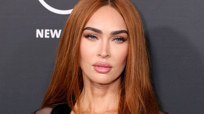 Heiß! Megan Fox zeigt sich im transparenten Look auf Event